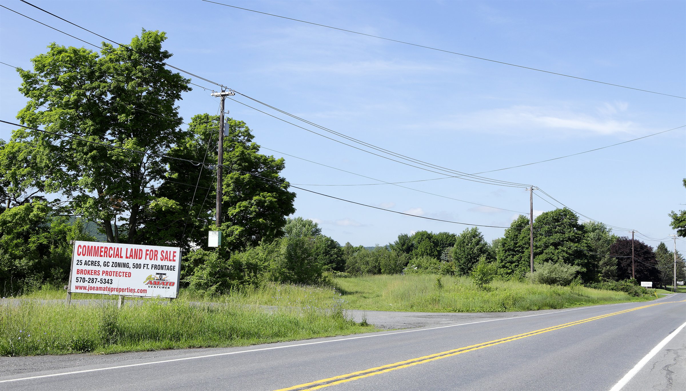 Commercial land along Route 209 in Brodheadsville